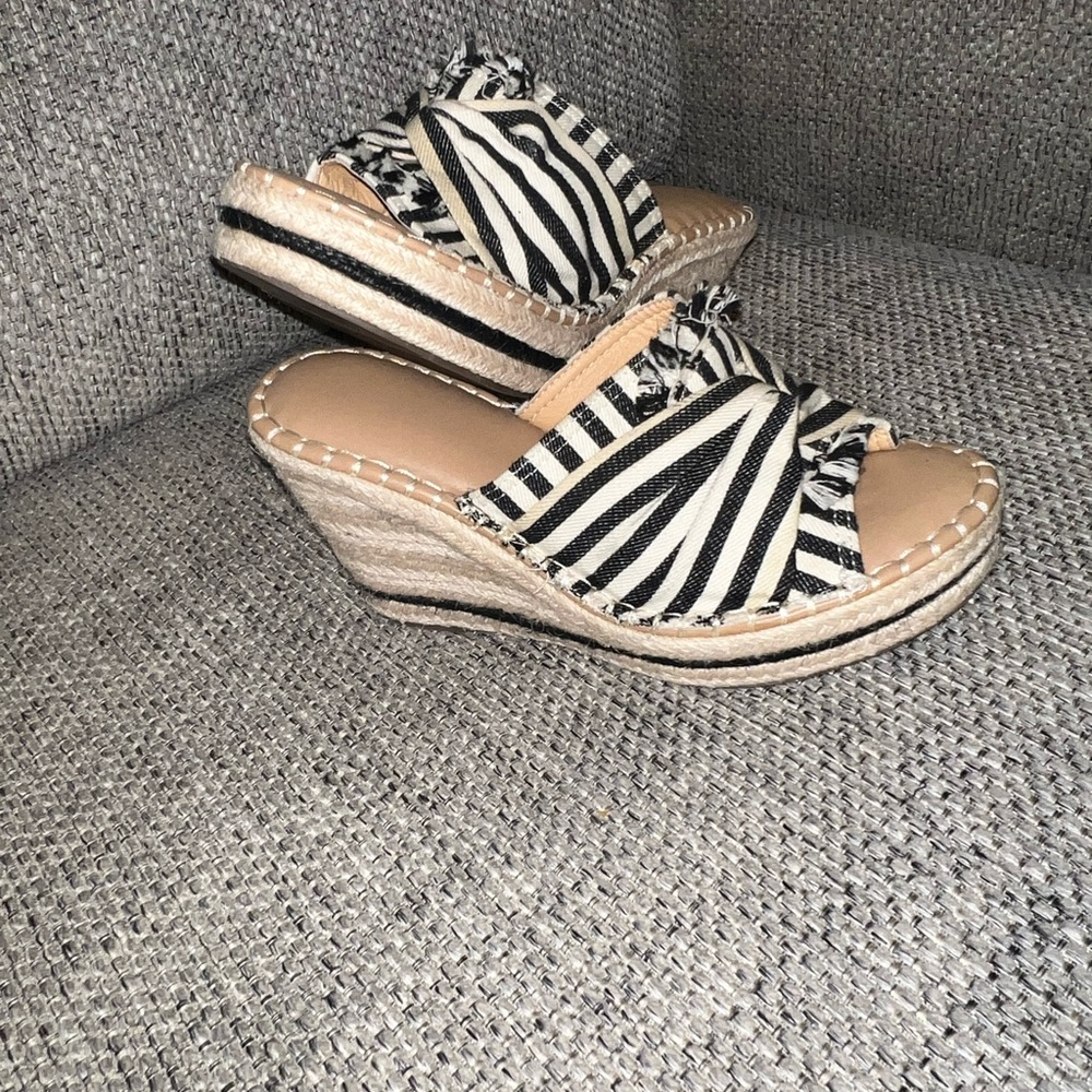 Sugar wedge sandal